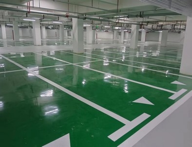 四川四川小区停车场标线