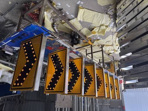 四川太阳能交通标牌的核心部件是电池,电池多久